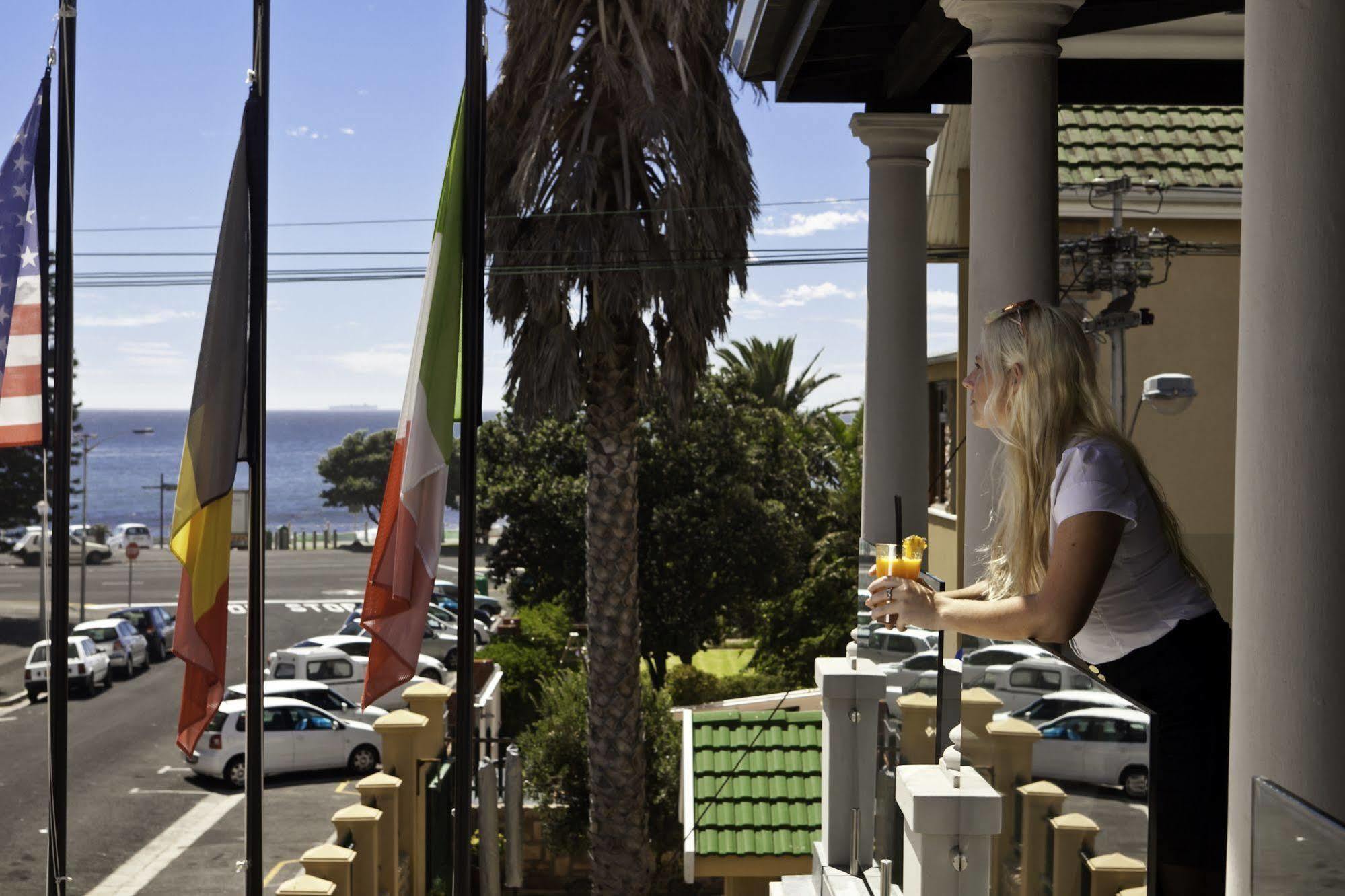 Hotel On The Promenade Cape Town